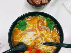-一品郑记重庆牛肉米线馆(东泰路店)