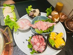-得意咚瓜·顺德鱼生·冬瓜火锅(深圳首店)