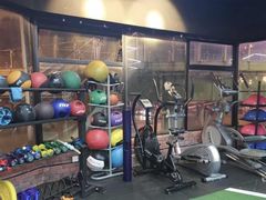 -GYMPLUS私教健身会馆(大悦城店)