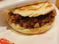 优质肉夹馍-子午路张记肉夹馍(兵马俑店)