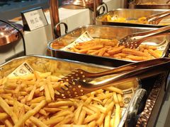 -涨巢·潮玩水疗局