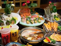 -雍容荟帝王蟹活龙虾展台自助(IFS黑金店)