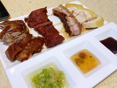 烧味四拼-明腾壹间茶餐厅(新都会花园广场店)