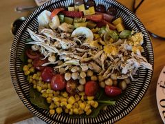 鸡肉彩虹沙拉碗-IL TEATRO 精品意大利餐厅