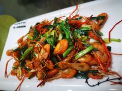 葱炒河虾-广迎居老正兴菜馆