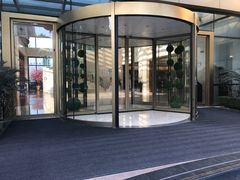-南桥绿地铂骊酒店