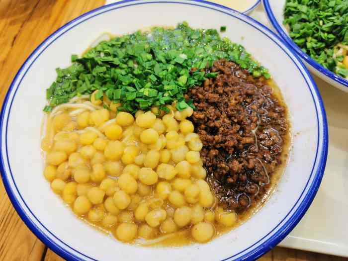 南泉豌豆面·金牌箜饭-"到渝北爱情海这边来办事,确实来早了点,想.