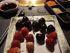 -铭牛烧肉·和牛海鲜自助(高新月牙湖店)
