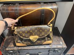 -小飞侠奢侈品回收 寄卖 养护(宝山宝龙广场店)