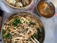 -正宗杨记普洱酸醋米线(总店)