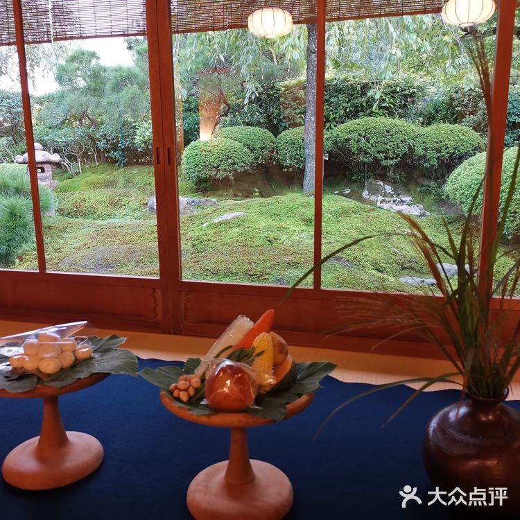 可以毫无疑问地说，吉兆的怀石料理就是登峰造极的最佳代表