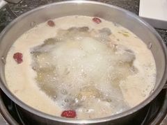 -一席地·本地鸡窝·杭帮鸡火锅(萧山银隆百货店)