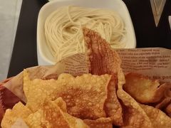 油炸豆皮-花田里捞牛火锅(天润店)