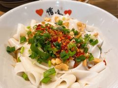 葱油拌粉-盟重烧烤(东瓜山创始店)