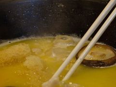 -鲜入围煮花胶鸡海鲜火锅