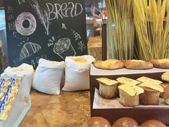 -万达瑞华酒店美食汇自助餐厅(楚河汉街店)