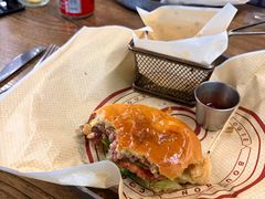 -BOURBON 玻本美式餐厅酒吧(虹桥新天地店)