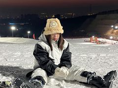 -采薇庄园四季滑雪场