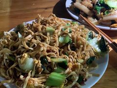 -样样红面馆