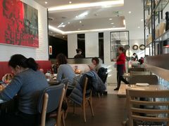 大堂-必胜客(证大大拇指店)
