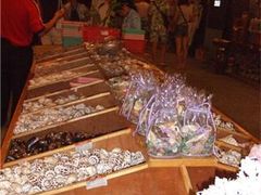 -亚龙湾中心广场·贝壳馆