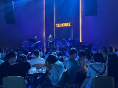-TZ House音乐现场(来福士中心店)