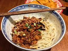 招牌辣肉干拌面-辣肉面大王(天平路店)