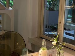 -春树下·树屋花房西餐厅(罍街AS1980店)