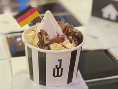 -JW德国冻酸奶Frozen Yogurt(龙湖成都滨江天街店)