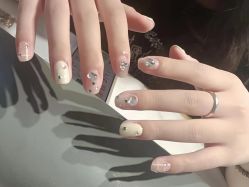 -UGIRL有个美甲