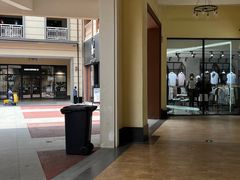 -王府井奥莱临潼小镇(临潼店)