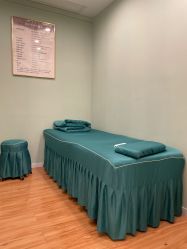 -萱草产后康复催乳中心(江宁万达店)