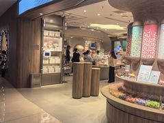 -泡泡玛特POPMART(国金街店)