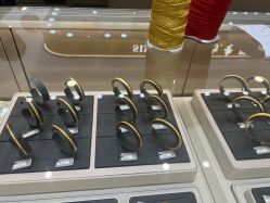 -潮宏基(大商新玛特店)