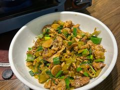 -廖师傅大蒜炒腊肉(袁家岭店)