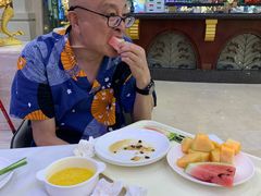 -碧中海汤泉汗蒸酒店