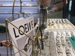 -宏宇眼镜蔡司依视路折扣店(兆佳眼镜城店)