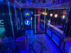 -路边边.炒菜烧烤.音乐餐厅(良乡长虹店)