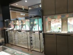 -周生生Chow Sang Sang(苏州美罗高新店)