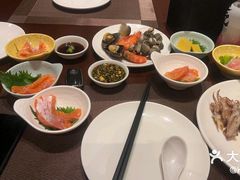 -爱乐国际温泉水疗会