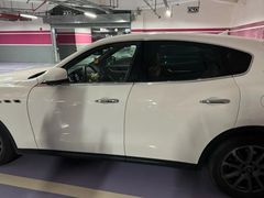 -富君租车(外滩店)