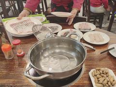 -正能量脆肉鲩火锅