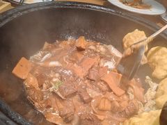 -晨皓祥人民公社铁锅炖菜(西华苑店)