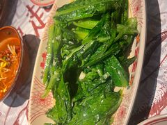 -耙吉吉川味小酒馆(本地人回头店)