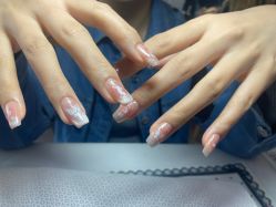 -星辰·新中式美甲美睫工作室