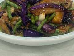 茄子烧豆角-鑫巴蜀小镇 · 水煮鱼专研店(玉桥店)