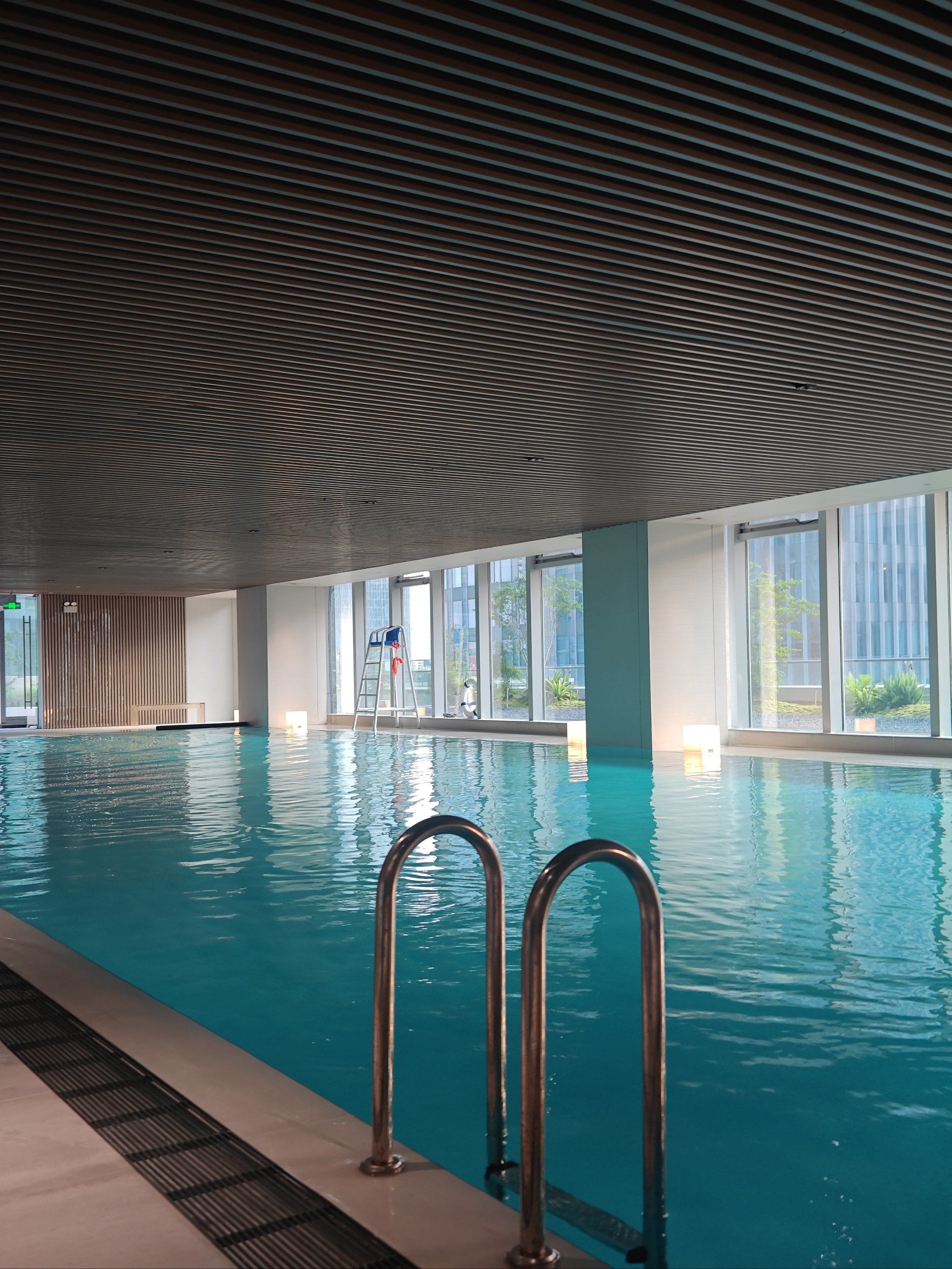 池底能见识,好可以正哦🔝
#室内游泳池 
#游泳 
#爱游泳的