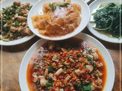 -茅屋大酒店