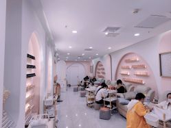 -花系美·美甲美睫精品店