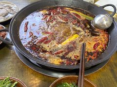 -黄潇洒老火锅(九眼桥宏济巷店)